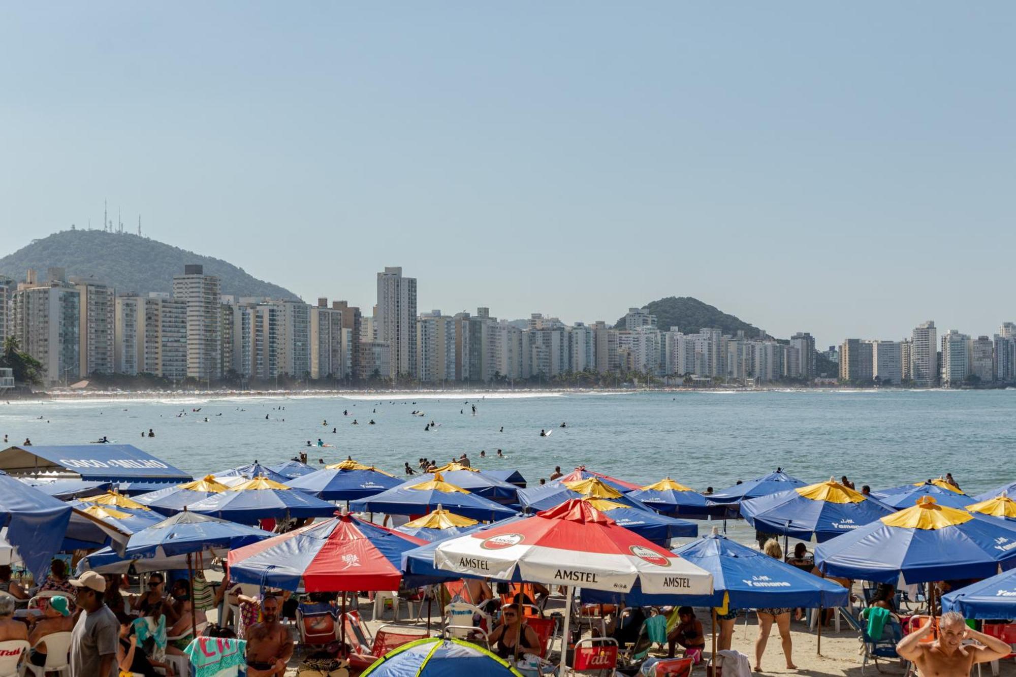 Apto - Predio De Frente Para Praia - Asturias - Guaruja - 2 Vagas Garagem - Wi-Fi E Ar Condicionado Ngoại thất bức ảnh